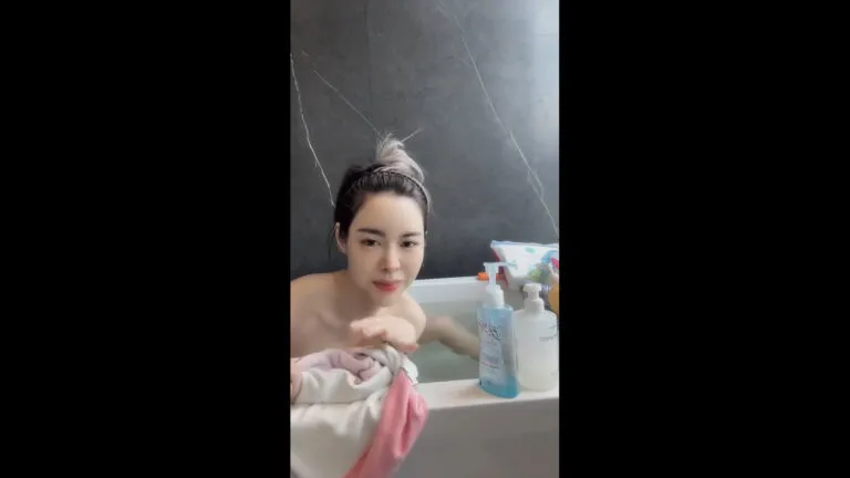 หลุดไอซ์-ปรีชญา-อาบน้ำโชว์เห็นจุก